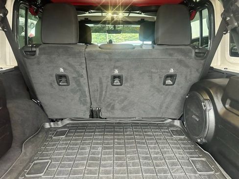 Used 2021 Jeep Wrangler Unlimited Rubicon image 13