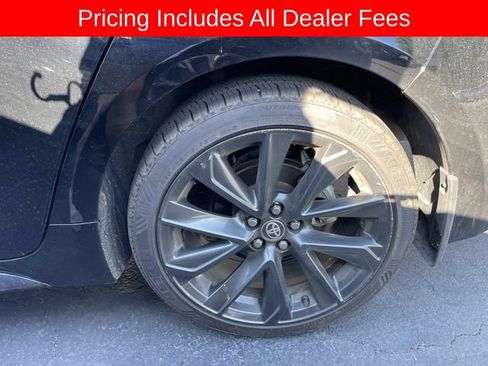 Used 2024 Toyota Corolla SE FWD image 3