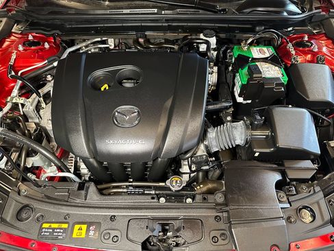 Used 2019 MAZDA MAZDA3 Hatchback w/ Preferred Package FWD image 23