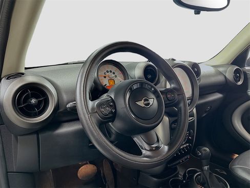 Used 2012 MINI Cooper Countryman image 10
