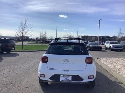 Certified 2025 Hyundai Venue Limited image 38