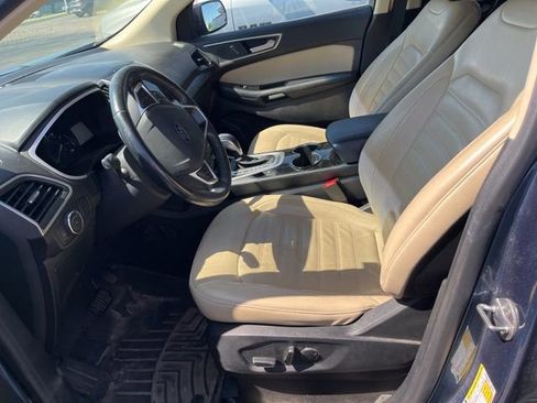 Used 2018 Ford Edge SEL w/ Equipment Group 201A FWD image 8