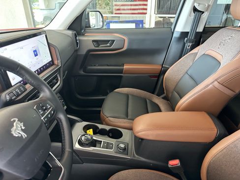 Used 2025 Ford Bronco Sport Outer Banks w/ Outer Banks Tech Package+ AWD/4WD image 21