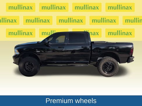Used 2018 RAM 1500 Express w/ Express Value Package RWD image 9