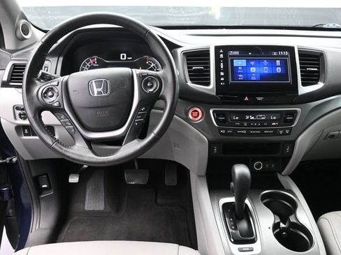 Certified 2017 Honda Pilot EX-L image 2