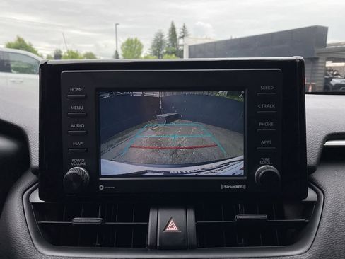 Used 2021 Toyota RAV4 XLE w/ XLE Grade Weather Package AWD/4WD image 24