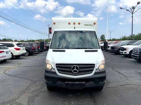 Used 2016 Mercedes-Benz Sprinter 3500 image 2
