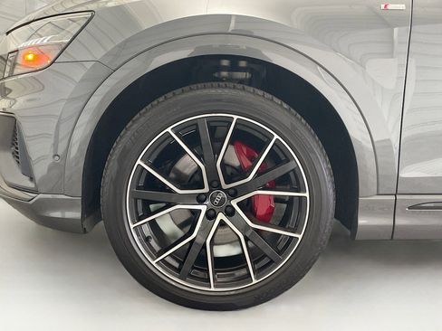 Used 2021 Audi Q8 Premium Plus image 25