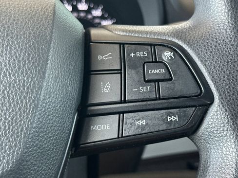 Certified 2024 Toyota Sienna LE AWD/4WD image 29