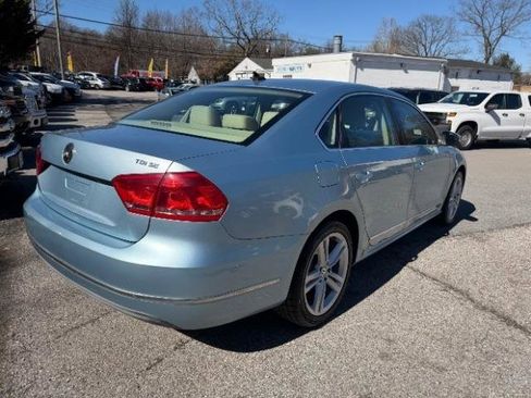 Used 2013 Volkswagen Passat TDI SE image 5
