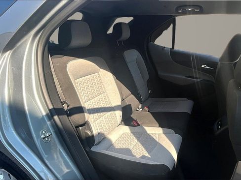 Used 2023 Chevrolet Equinox LT image 24