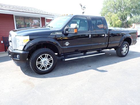 Used 2016 Ford F350 Platinum w/ FX4 Off-Road Package AWD/4WD image 3