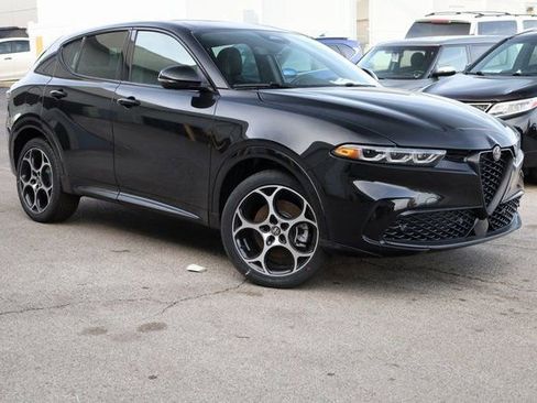 New 2025 Alfa Romeo Tonale Veloce w/ Premium Package image 2