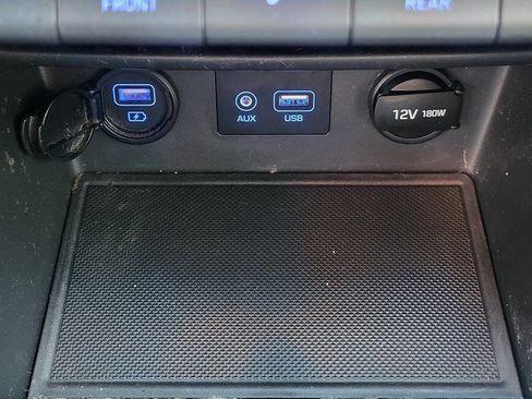 Used 2019 Hyundai Kona Limited image 17