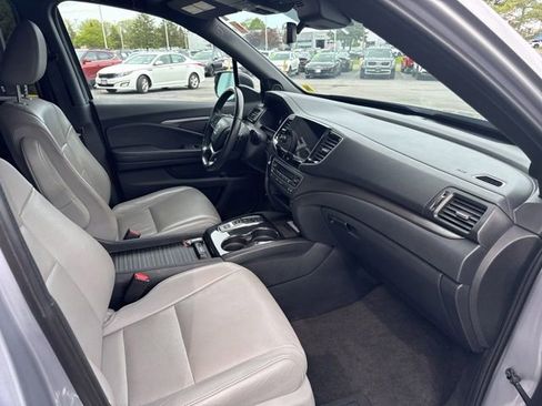 Used 2022 Honda Passport EX-L image 12
