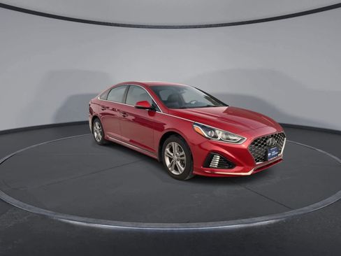 Used 2019 Hyundai Sonata Sport w/ Tech Package 03 image 2