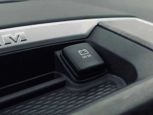 Used 2022 RAM 1500 Big Horn image 40