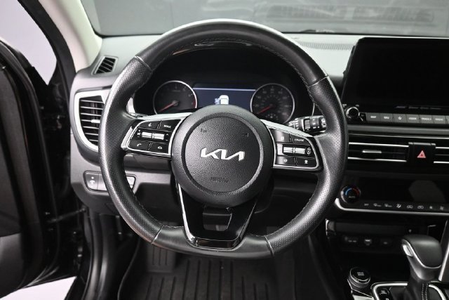Used 2023 Kia Seltos SX AWD/4WD image 22