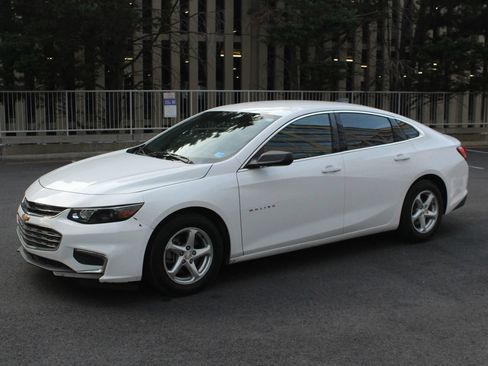 Used 2016 Chevrolet Malibu LS FWD image 12