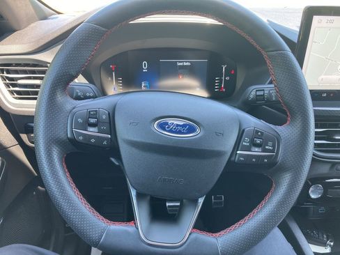 Certified 2023 Ford Escape ST-Line w/ Tech Pack #1 FWD image 9