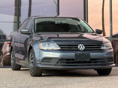 Used 2017 Volkswagen Jetta S image 18