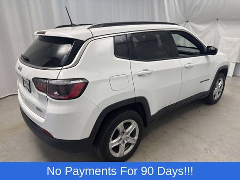 Used 2024 Jeep Compass Latitude AWD/4WD image 3
