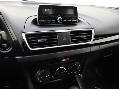 Used 2015 MAZDA MAZDA3 i SV image 26