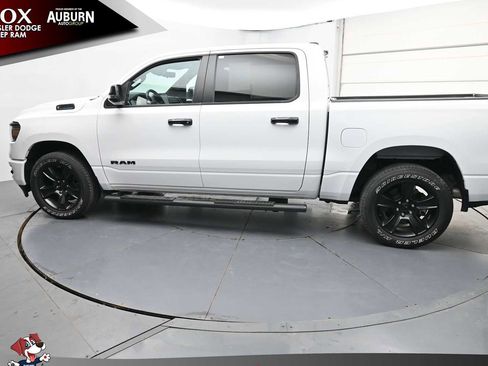 Used 2024 RAM 1500 Lone Star AWD/4WD image 18
