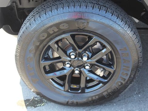 Used 2021 Jeep Gladiator Sport image 26