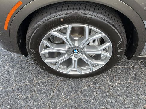 Used 2027 BMW X7 xDrive40i AWD/4WD image 40