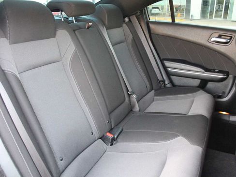 Used 2022 Dodge Charger SXT RWD image 17
