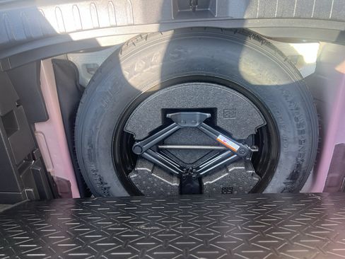 Used 2024 Toyota RAV4 XLE Premium FWD image 14