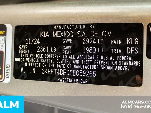 Used 2025 Kia K4 LXS image 40