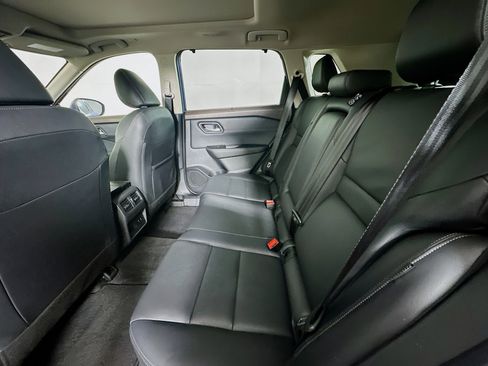 Used 2023 Nissan Rogue SL w/ SL Premium Package image 28