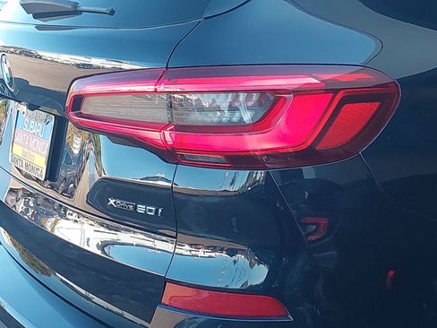 Used 2019 BMW X5 xDrive50i w/ M Sport Package image 36