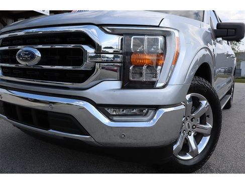 Used 2022 Ford F150 XLT w/ Equipment Group 302A High RWD image 10