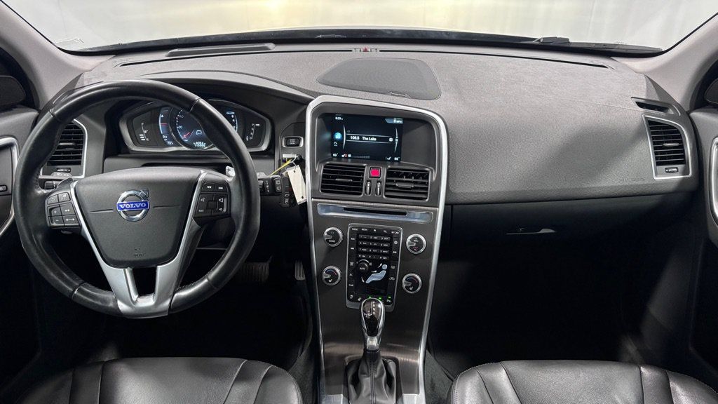 Used 2015 Volvo XC60 T6 Platinum AWD/4WD image 10
