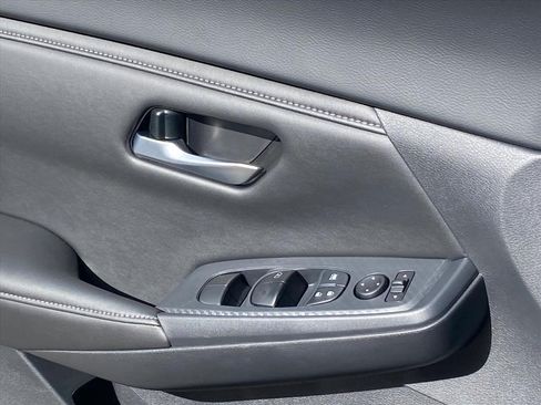 New 2025 Nissan Sentra SV image 19