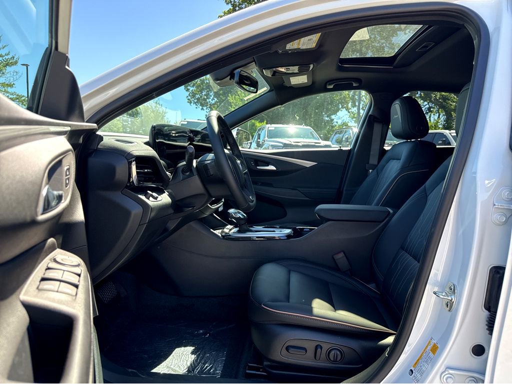 New 2026 Buick Envista Avenir FWD image 8