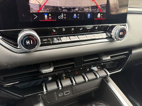 New 2026 GMC Canyon Elevation w/ Convenience Package image 22