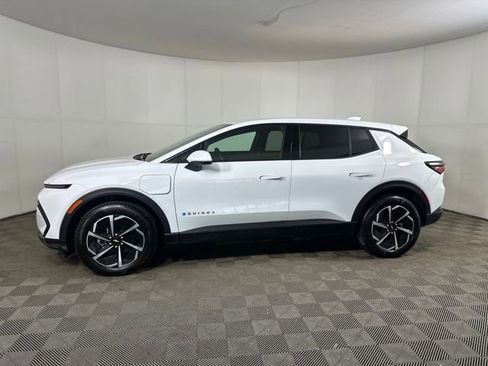 Used 2025 Chevrolet Equinox EV LT image 6