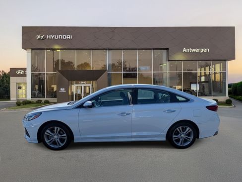 Used 2018 Hyundai Sonata Limited w/ Cargo Package FWD image 6