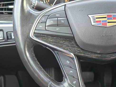 Used 2021 Cadillac XT5 Premium Luxury image 15