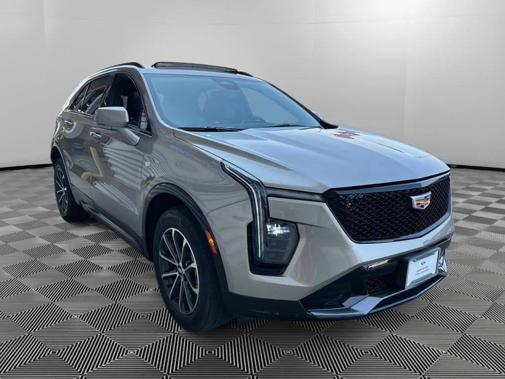 Certified 2024 Cadillac XT4 Sport AWD/4WD image 3