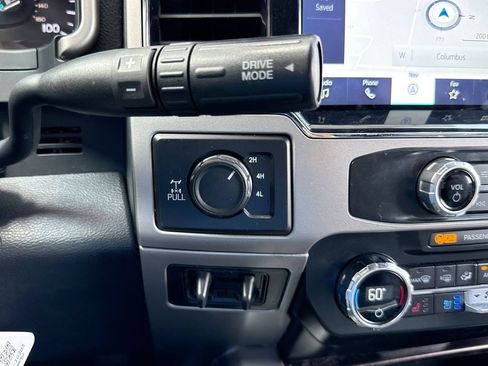 Used 2022 Ford F350 Lariat w/ Chrome Package AWD/4WD image 20