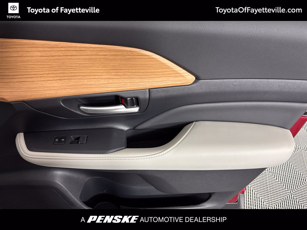 New 2026 Toyota Grand Highlander AWD Hybrid image 15