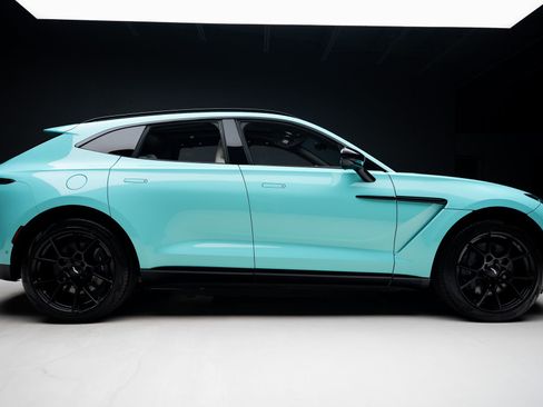 Used 2023 Aston Martin DBX AWD/4WD image 19
