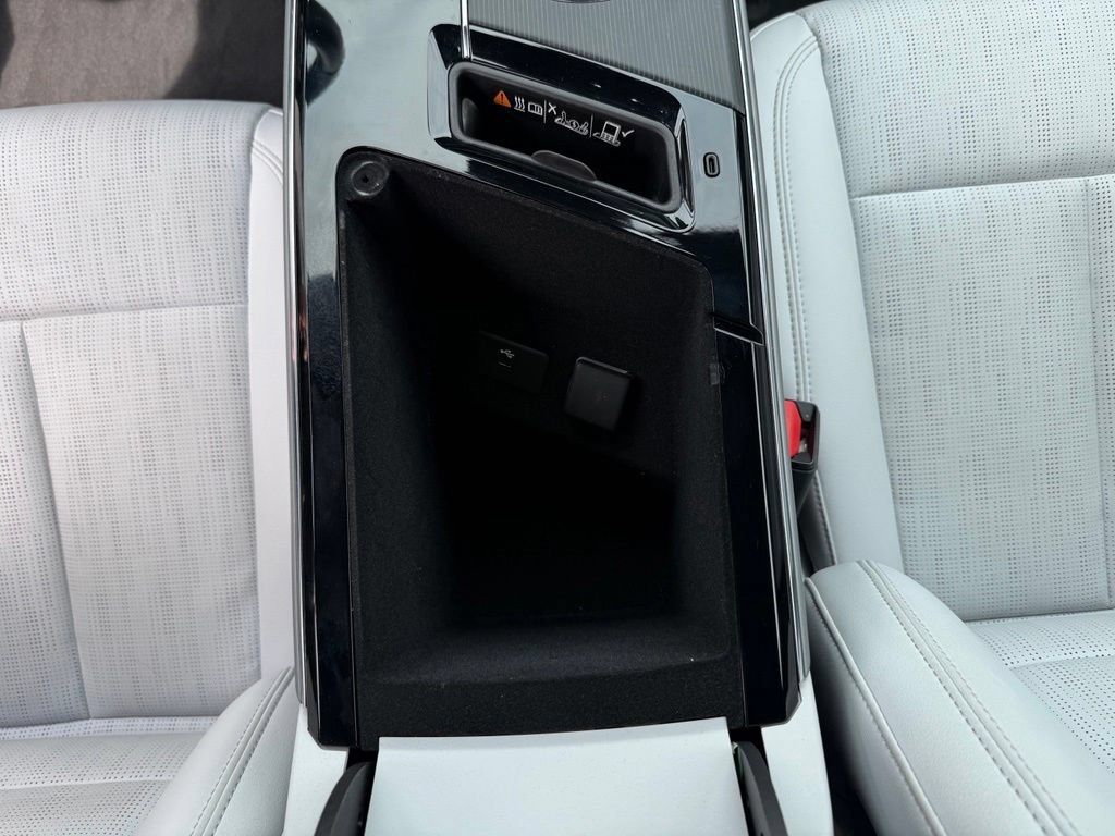 Certified 2024 Cadillac Lyriq Sport w/ LPO, Floor Liner Package AWD/4WD image 27