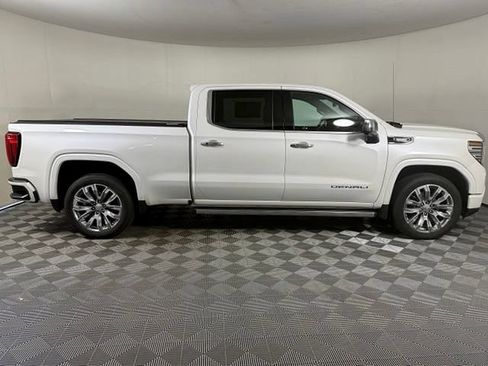 Used 2024 GMC Sierra 1500 Denali w/ Denali Reserve Package AWD/4WD image 9