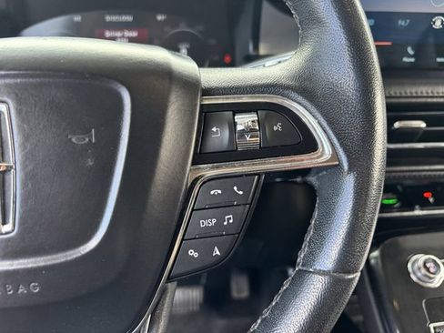 Used 2022 Lincoln Nautilus FWD image 29